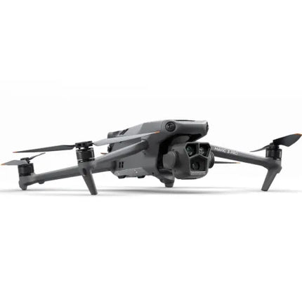 DJI Mavic 3 Pro Fly More Combo + Controlador inteligente RC